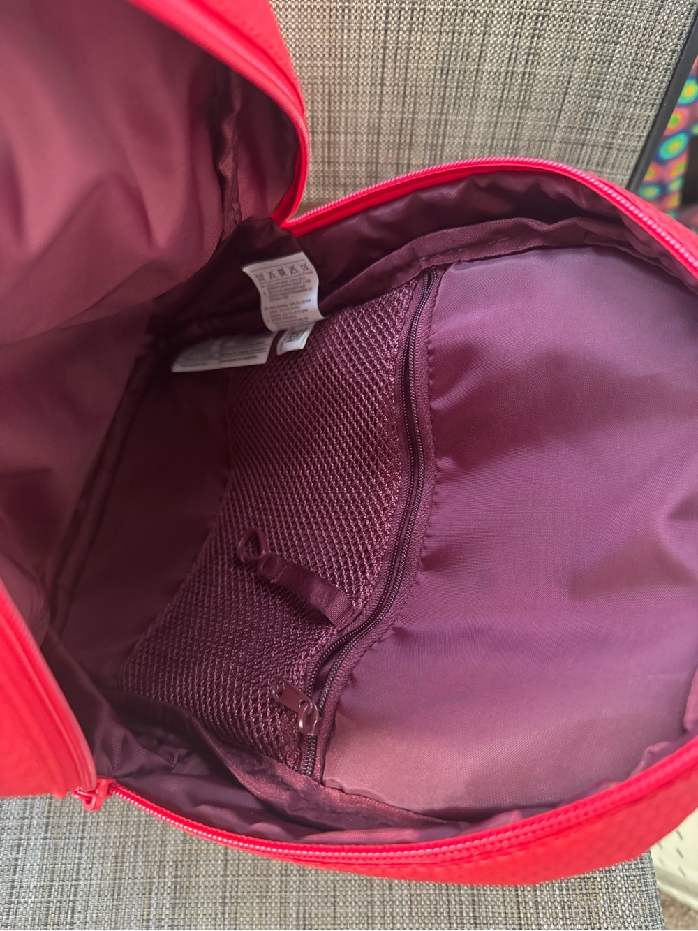Reebok Sling Mini Backpack Red & White - Picture 6 of 16
